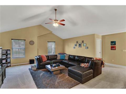 606 Legends Blfs, Eureka, MO 63025 photo 12