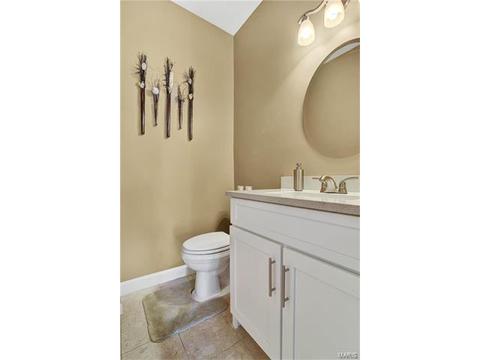 606 Legends Blfs, Eureka, MO 63025 photo 37