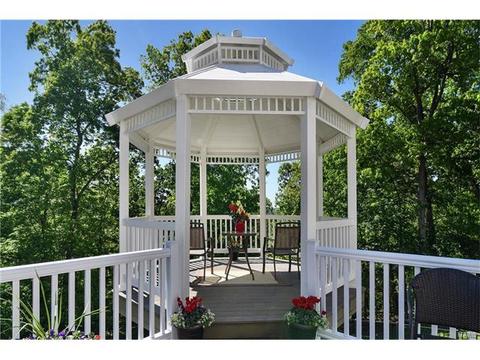 606 Legends Blfs, Eureka, MO 63025 photo 9
