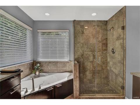 606 Legends Blfs, Eureka, MO 63025 photo 30