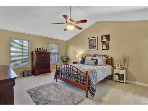 606 Legends Blfs, Eureka, MO 63025 photo 27