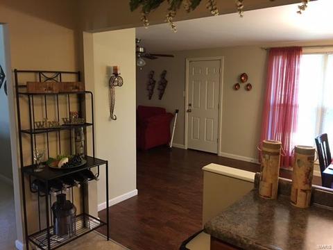 676 Bagnell, Saint Louis, MO 63137 photo 6