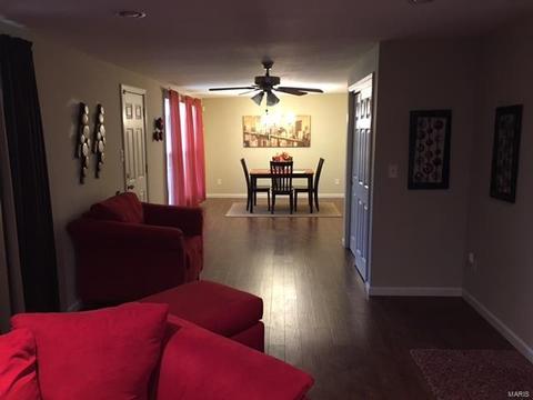 676 Bagnell, Saint Louis, MO 63137 photo 11