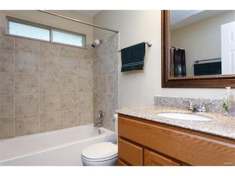 278 Oak Path Dr, Ballwin, MO 63011 photo 13