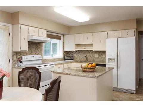 278 Oak Path Dr, Ballwin, MO 63011 photo 3