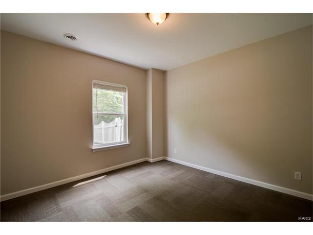 976 Shire Ln, Eureka, MO 63025 photo 20