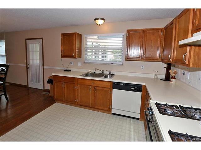 333 Birmingham Dr, O'fallon, MO 63366 photo 9