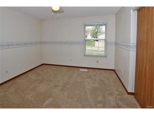 333 Birmingham Dr, O'fallon, MO 63366 photo 15