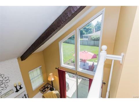 929 Camargo Dr, Ballwin, MO 63011 photo 9