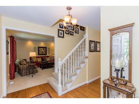 929 Camargo Dr, Ballwin, MO 63011 photo 3