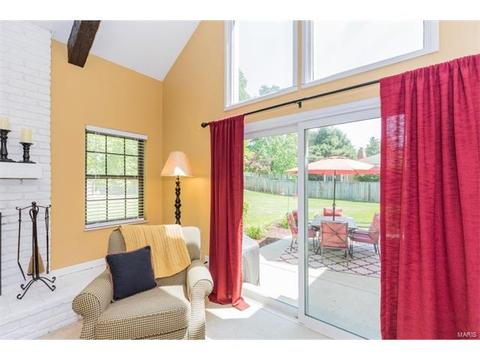 929 Camargo Dr, Ballwin, MO 63011 photo 13
