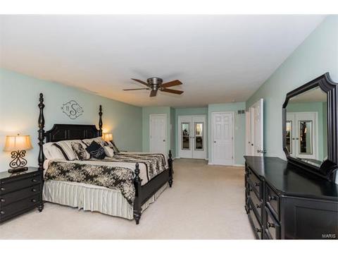 929 Camargo Dr, Ballwin, MO 63011 photo 20