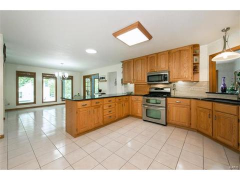 12 New Haven Ct, Weldon Spring, MO 63304 photo 10