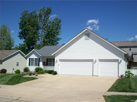 345 Falcon Hill Dr, O'fallon, MO 63368 photo 4