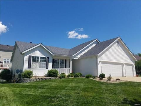 345 Falcon Hill Dr, O'fallon, MO 63368 photo 2