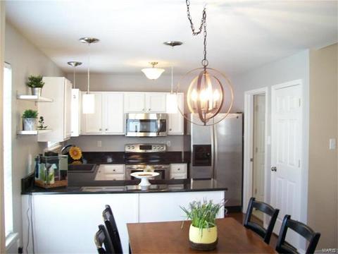 345 Falcon Hill Dr, O'fallon, MO 63368 photo 9
