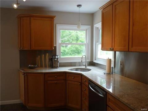 219 Lark Hill Ln, Ballwin, MO 63021 photo 8