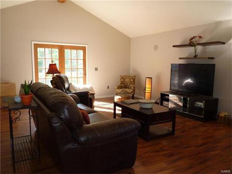 219 Lark Hill Ln, Ballwin, MO 63021 photo 7