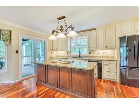 305 Redwood Frst, Ballwin, MO 63021 photo 23