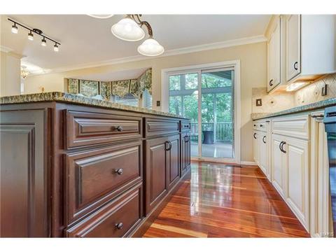305 Redwood Frst, Ballwin, MO 63021 photo 25