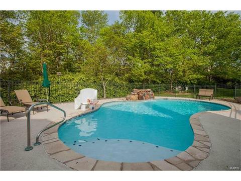 303 Merlin Dr, Weldon Spring, MO 63304 photo 3
