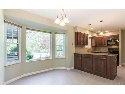 403 Caprice Gardens Ct, Ballwin, MO 63011 photo 7