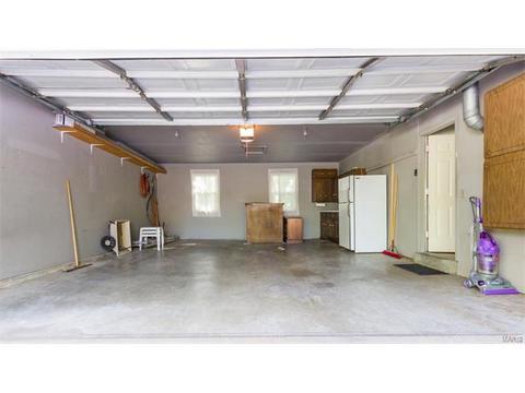 403 Caprice Gardens Ct, Ballwin, MO 63011 photo 20