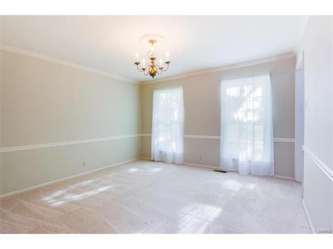 403 Caprice Gardens Ct, Ballwin, MO 63011 photo 3