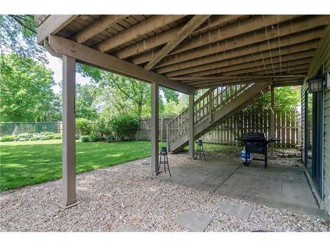 1005 Parkfield Ter, Ballwin, MO 63021 photo 4