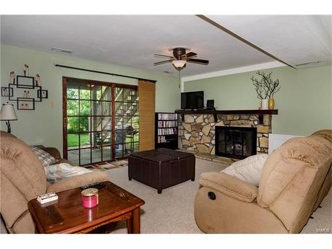1005 Parkfield Ter, Ballwin, MO 63021 photo 28