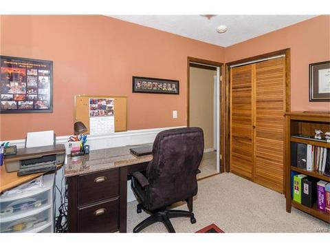 1005 Parkfield Ter, Ballwin, MO 63021 photo 31