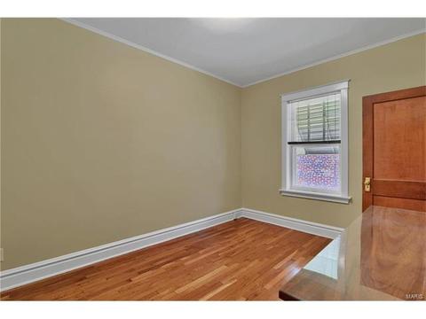 5515 Gresham Ave, Saint Louis, MO 63109 photo 11