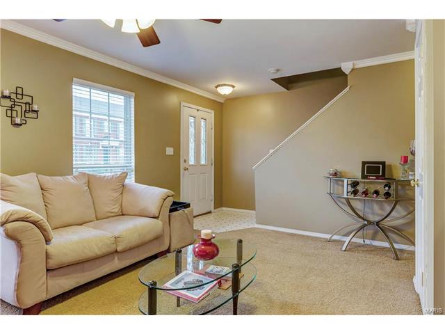 712 Hyde, O'fallon, MO 63366 photo 4