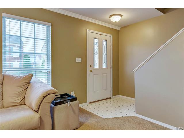 712 Hyde, O'fallon, MO 63366 photo 3