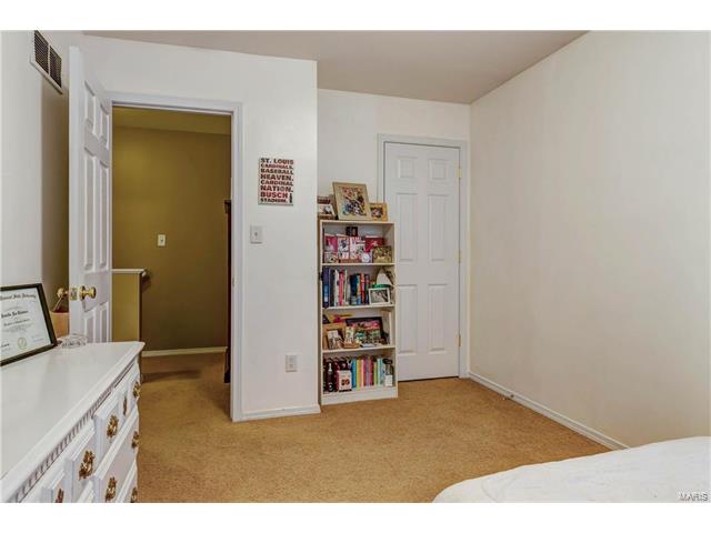 712 Hyde, O'fallon, MO 63366 photo 14