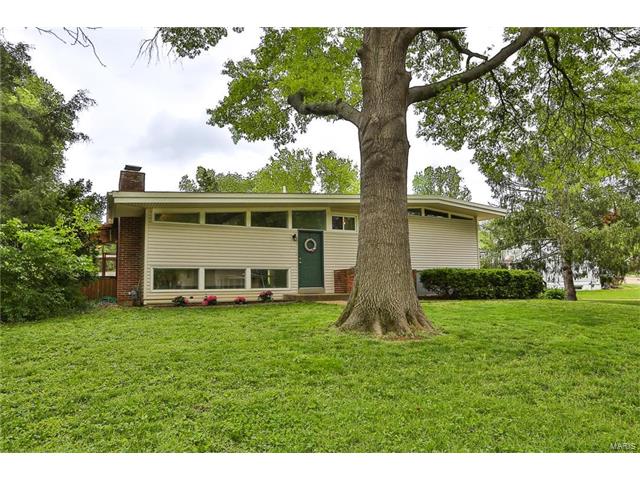314 Coventry Ln, Manchester, MO 63021 photo 1