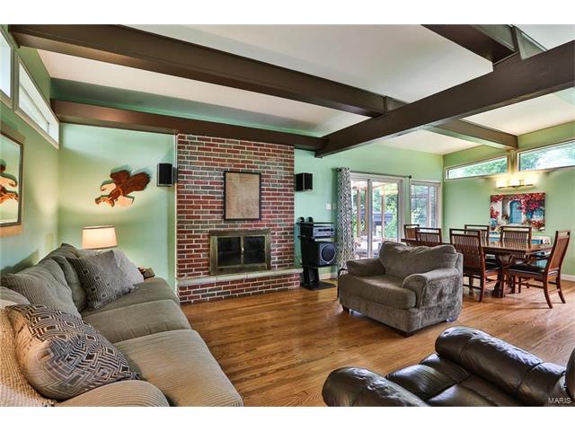 314 Coventry Ln, Manchester, MO 63021 photo 5