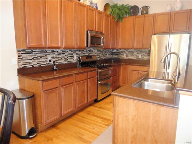 848 Gandolf Way, Eureka, MO 63025 photo 5