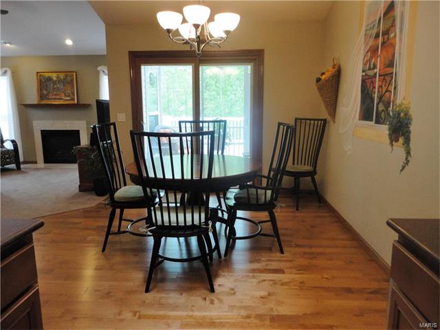 848 Gandolf Way, Eureka, MO 63025 photo 8