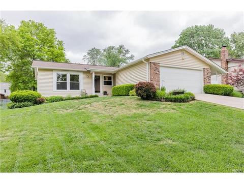603 Nandale Dr, Ballwin, MO 63021 photo 2
