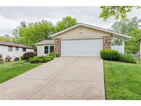 603 Nandale Dr, Ballwin, MO 63021 photo 3