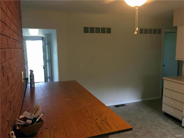 509 Kehrs Ml, Ballwin, MO 63011 photo 6
