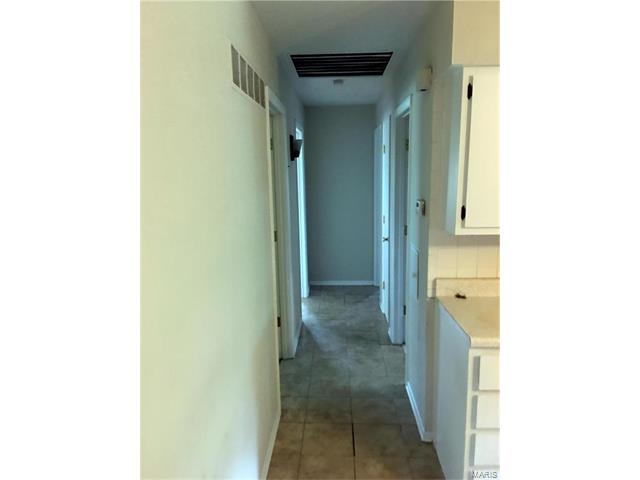 509 Kehrs Ml, Ballwin, MO 63011 photo 12
