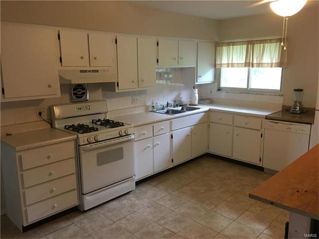 509 Kehrs Ml, Ballwin, MO 63011 photo 7
