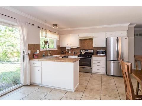 308 Whitehall Dr, Ballwin, MO 63021 photo 22