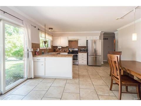 308 Whitehall Dr, Ballwin, MO 63021 photo 20