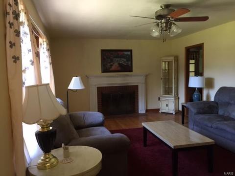7 Elannchester, Manchester, MO 63011 photo 2