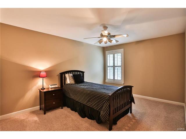 425 Gateford Dr, Ballwin, MO 63021 photo 31