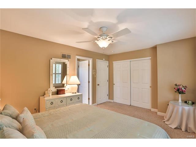 425 Gateford Dr, Ballwin, MO 63021 photo 29