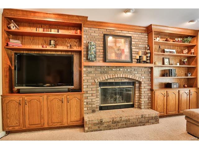 425 Gateford Dr, Ballwin, MO 63021 photo 8